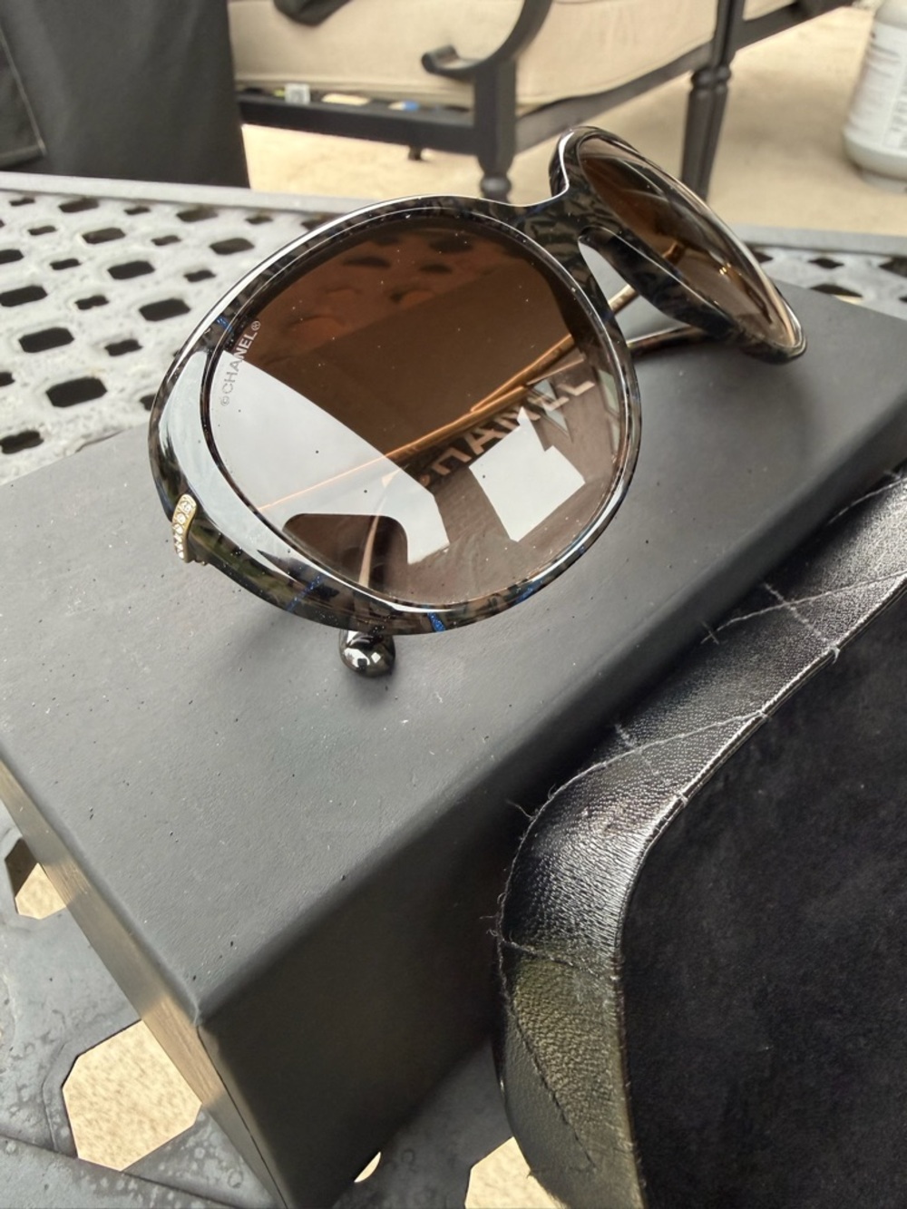 CHANEL Brown Gradient Round Oversized Sunglasses with Tortoiseshell Frame